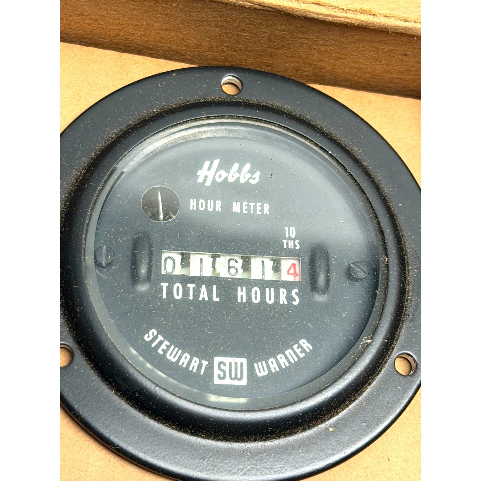 Vintage John W Hobbs Stewart Warner Engine Hour Meter MI-962-1 Volts 24