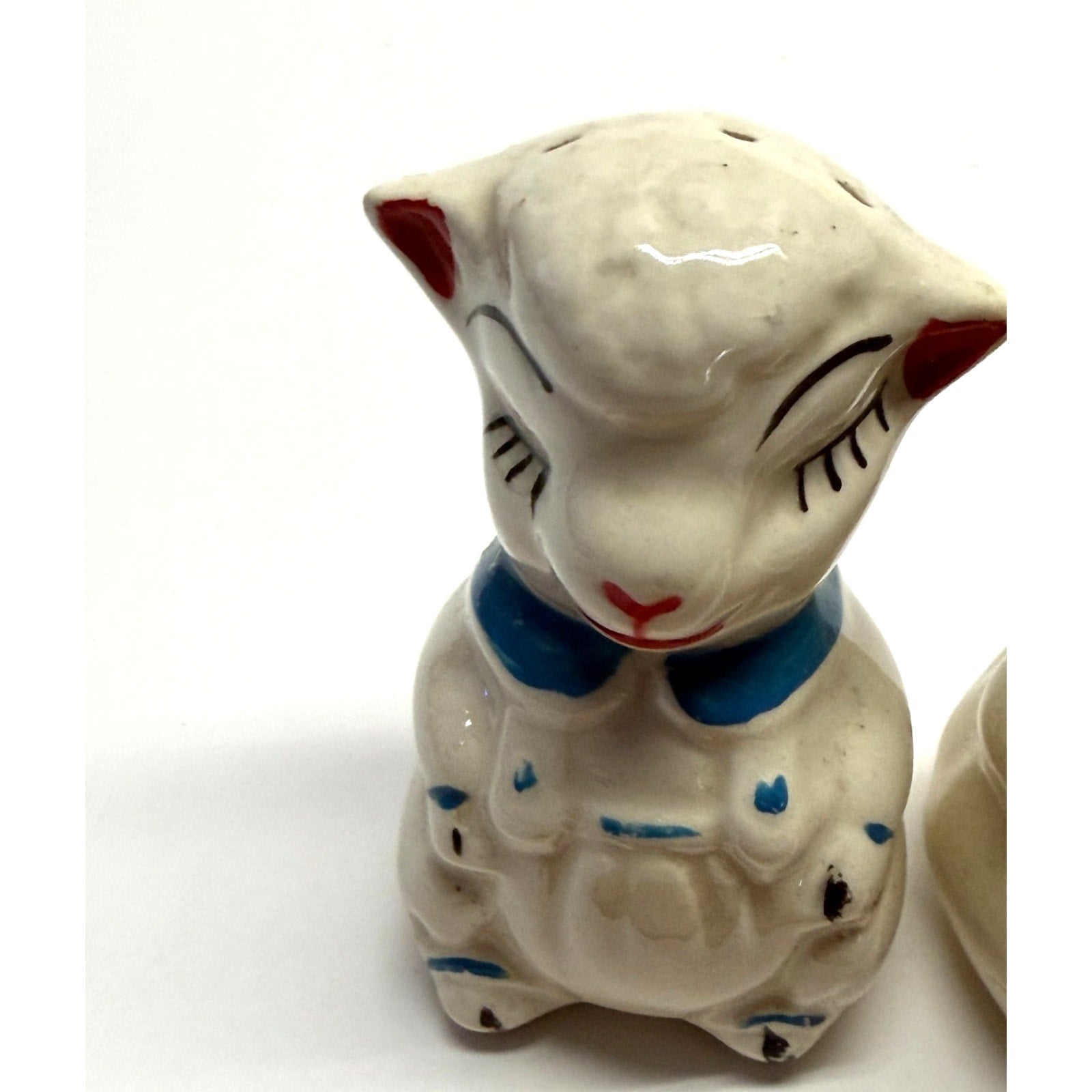 Vintage APCO Shawnee Sheep Lamb Salt & Pepper Shakers Cork Ceramic Hand Painted