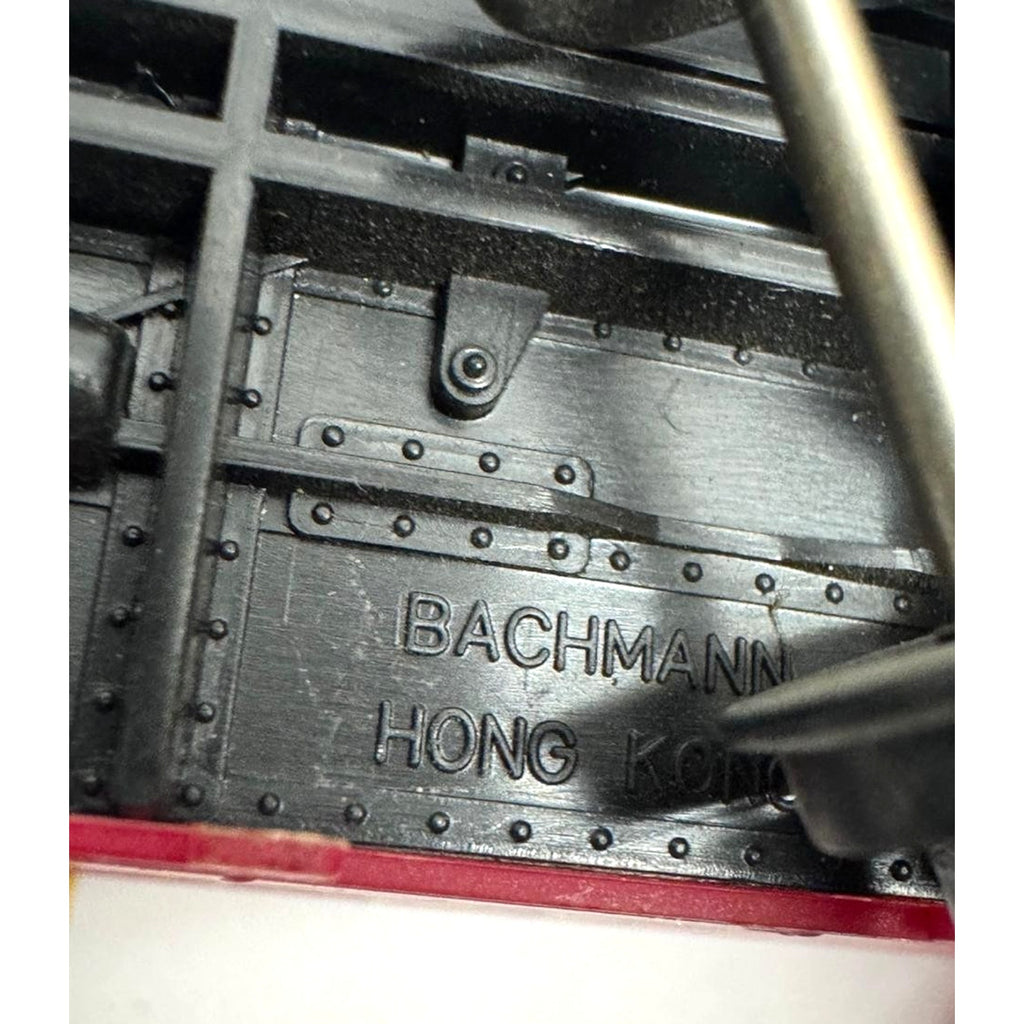 Vintage Toy Railroad Bachmann HO Scale 43 1007 02 Wide Vision Caboose Santa Fe