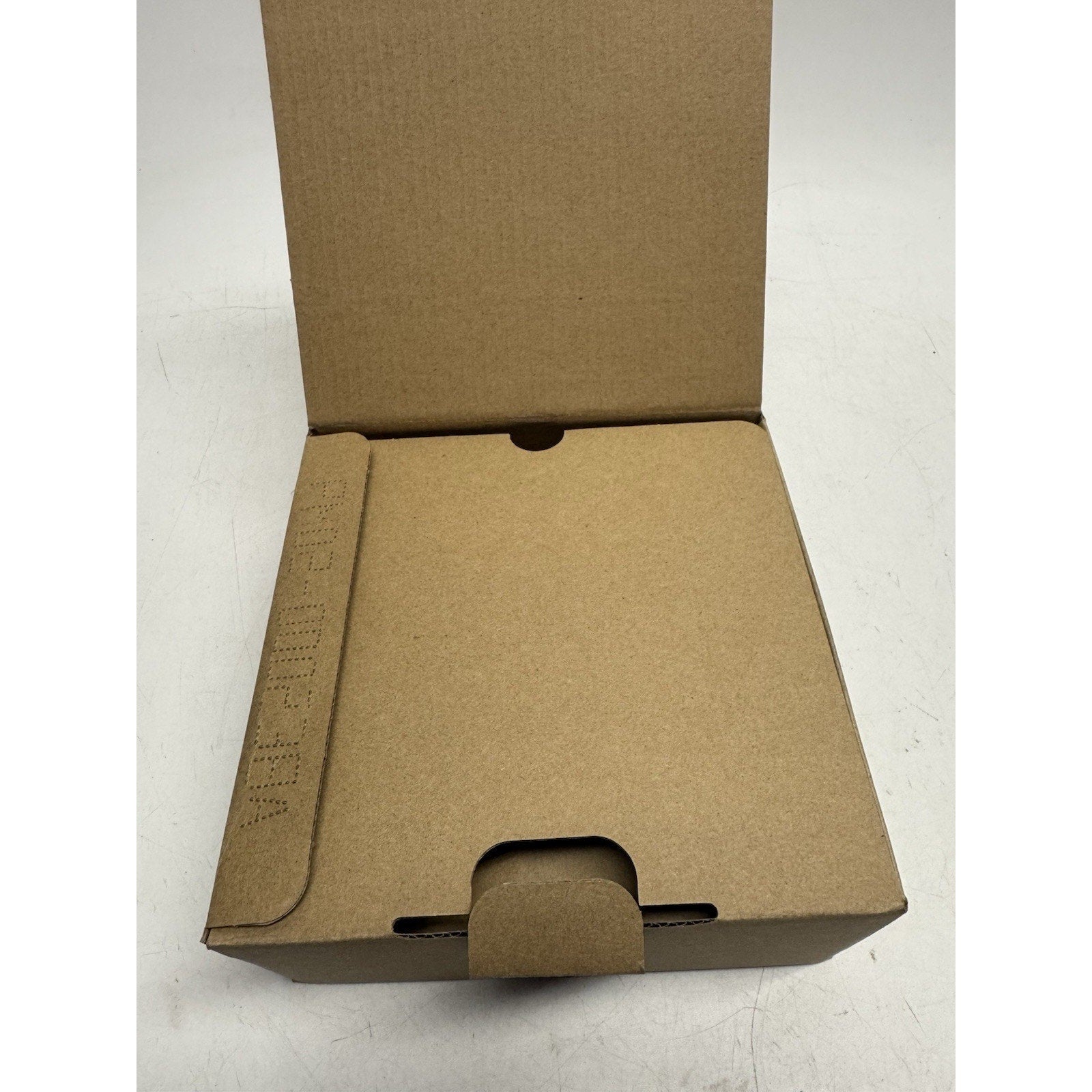 NEW SEALED PACKAGE Hanwha SBP-300HM5 Hanging Mount Cap