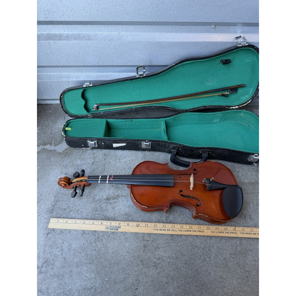 Vintage Stradavarius style 4/4 Violin w/Case & Bow ~~Missing Parts~~