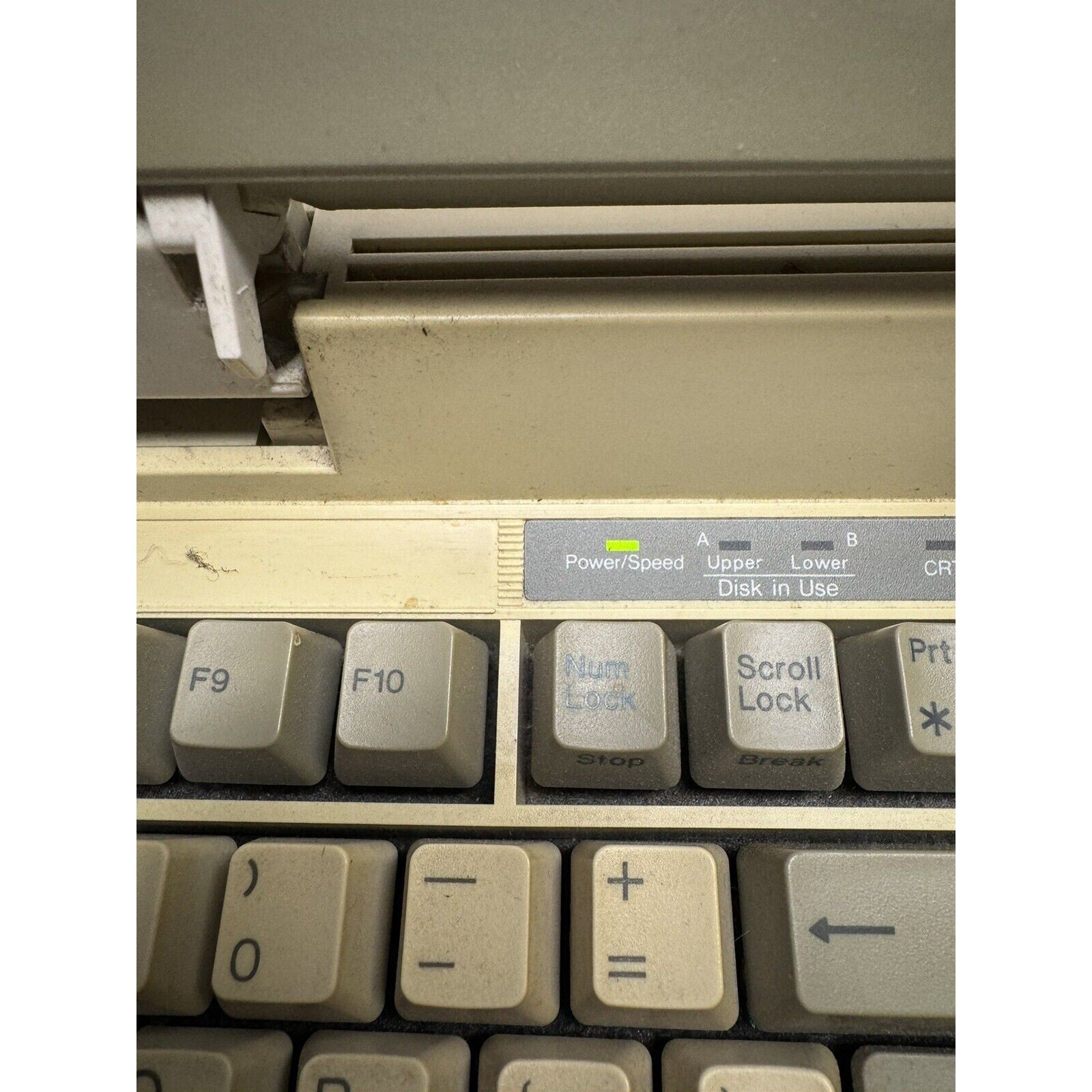 Vintage Toshiba T1100 Plus Laptop Computer, Dual DD Floppy Mono 640K : POWER ON