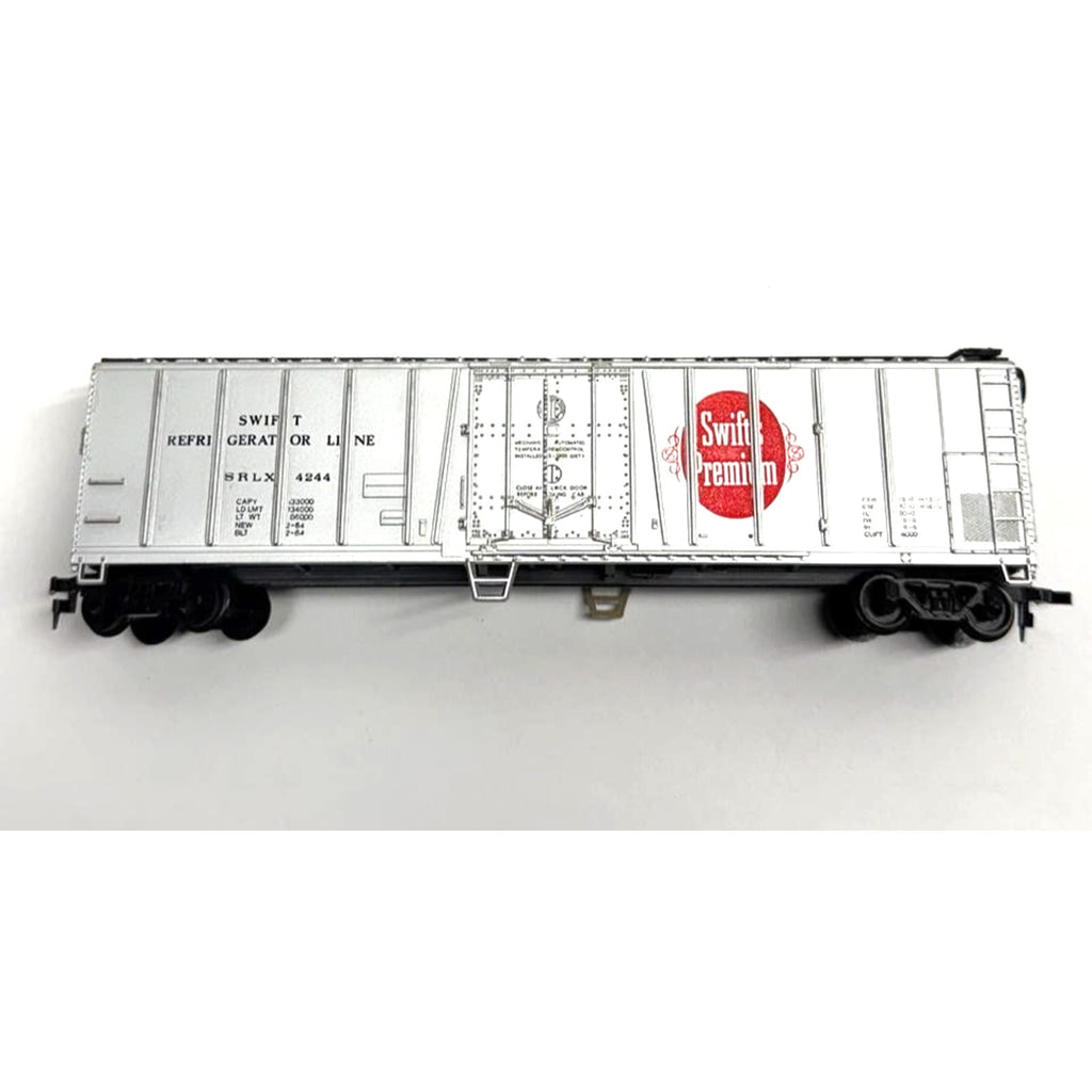 VINTAGE HO Scale Bachmann 50' Steel Reefer Car - Made in Taiwan