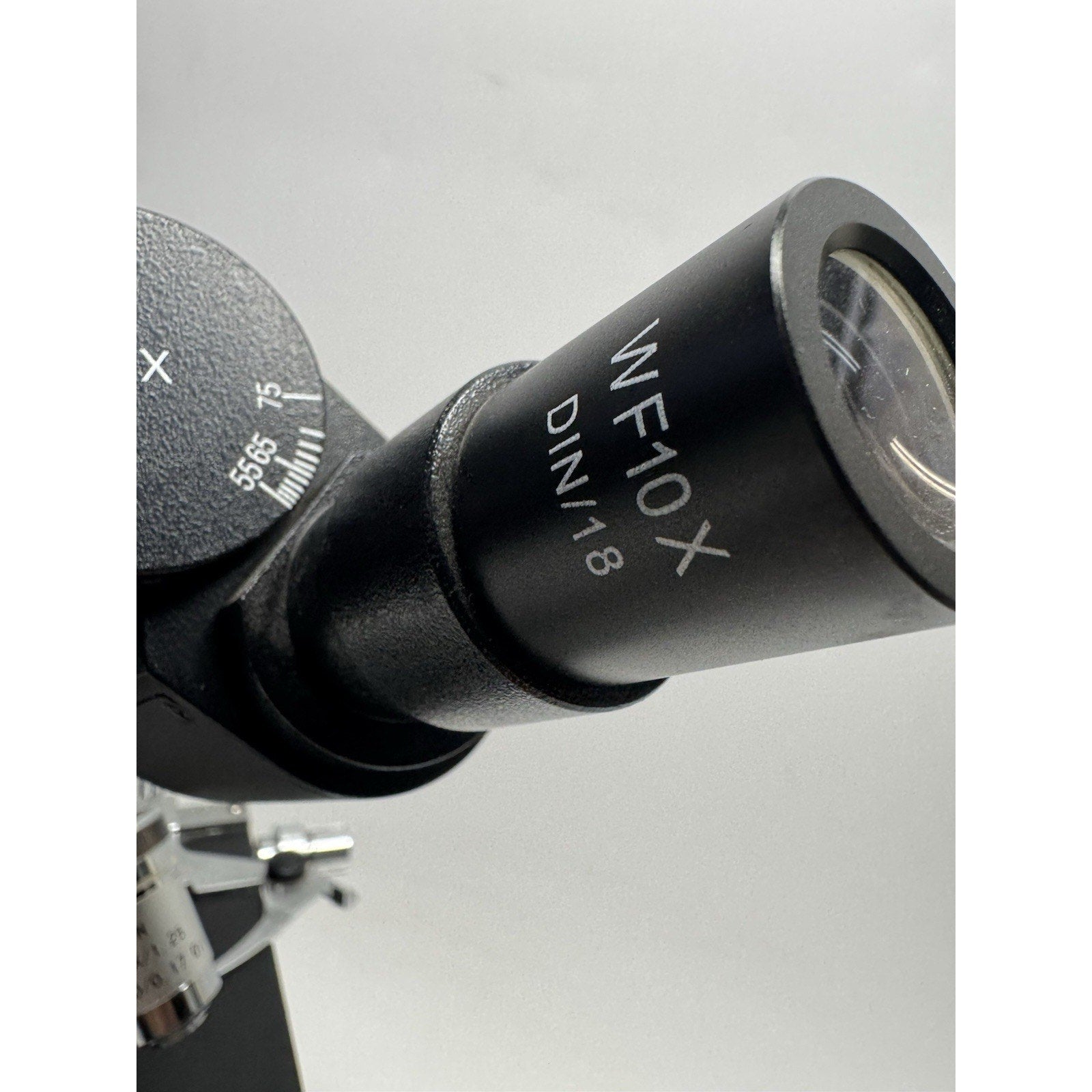 Gently Used Binocular Compound Microscope w/WF10X Eyepieces & Walter Lenses