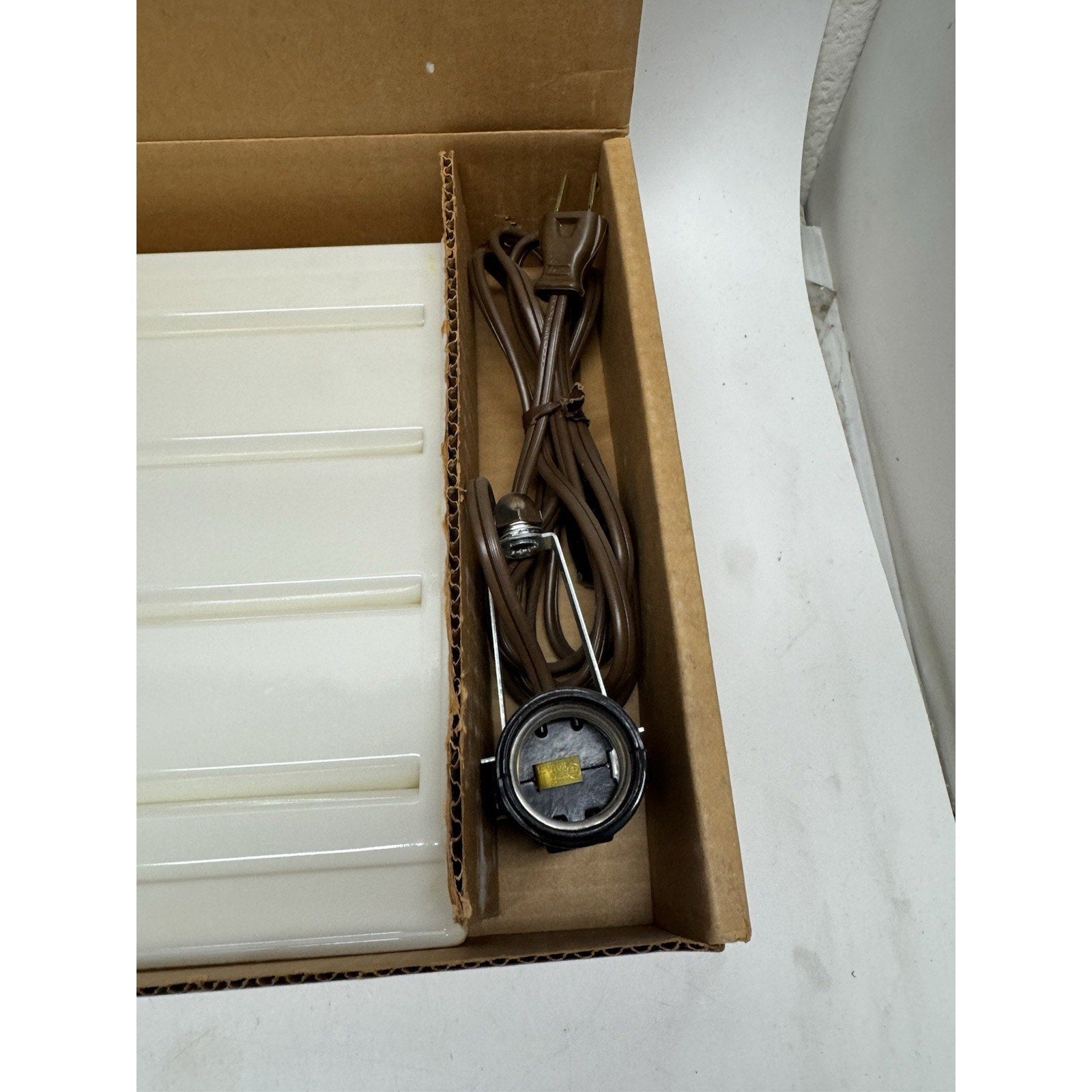 VINTAGE NOS Focal Dual-Light Super Slide Editor, Model: 20-00-28