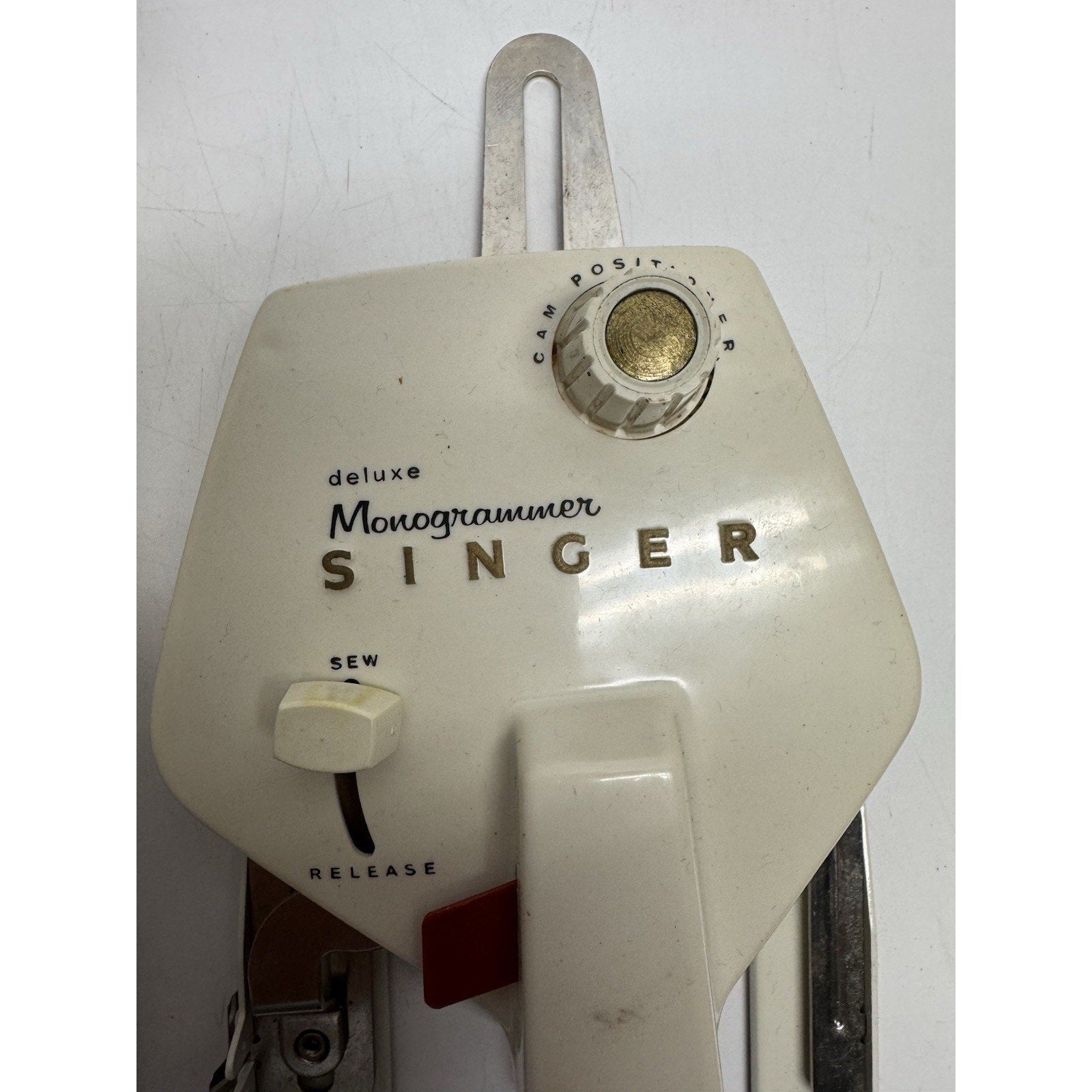 VINTAGE Singer Deluxe Monogrammer Embroiderer Slant Shank Needle Zig Zag Sewing