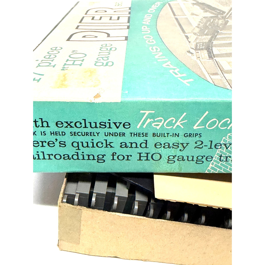 Vintage New Atlas No. 80 HO Gauge Pier Set 47 Piece Over & Under Track Supports