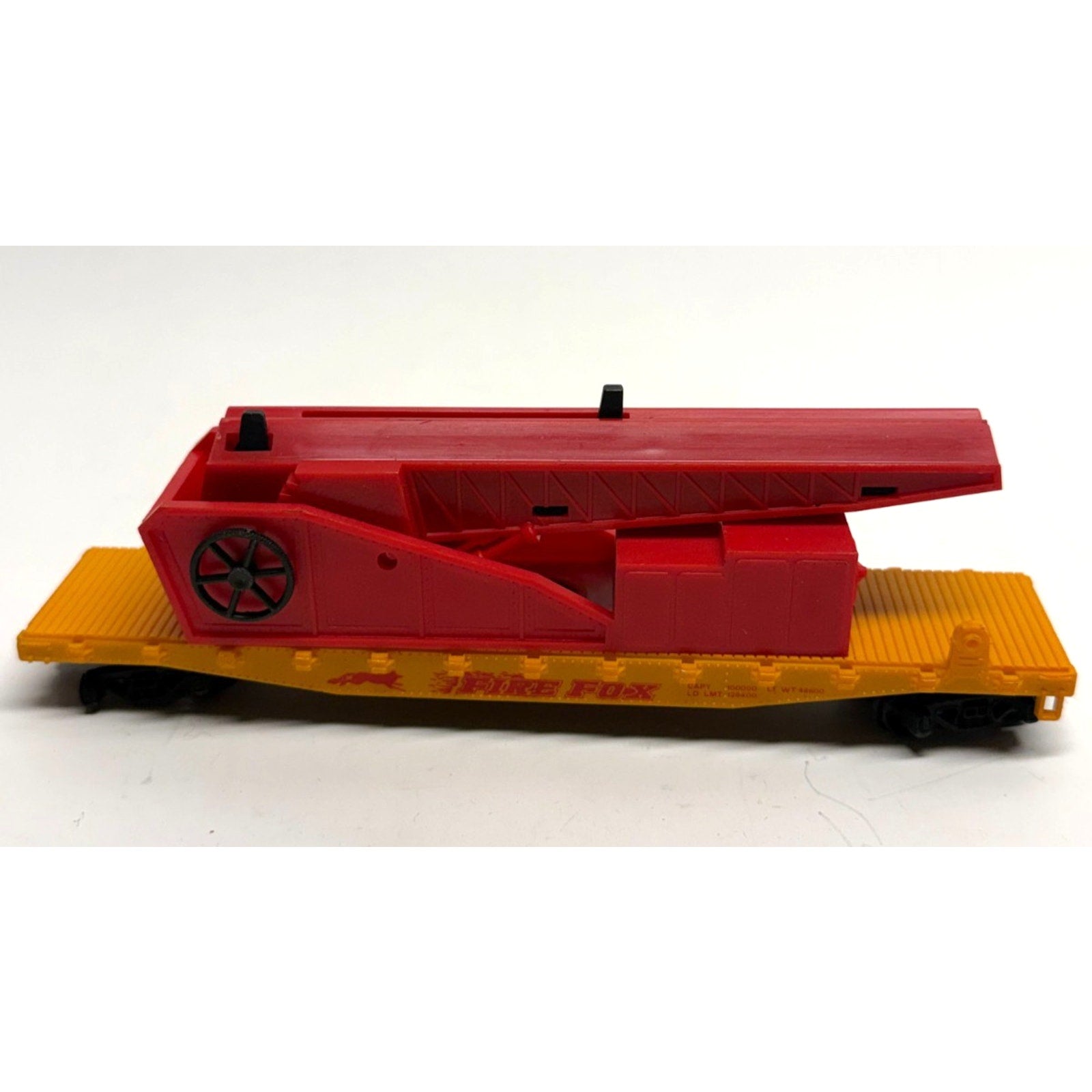 VINTAGE AHM HO FIREFOX FIRE FIGHTING 50' Plane Launcher Flat Car
