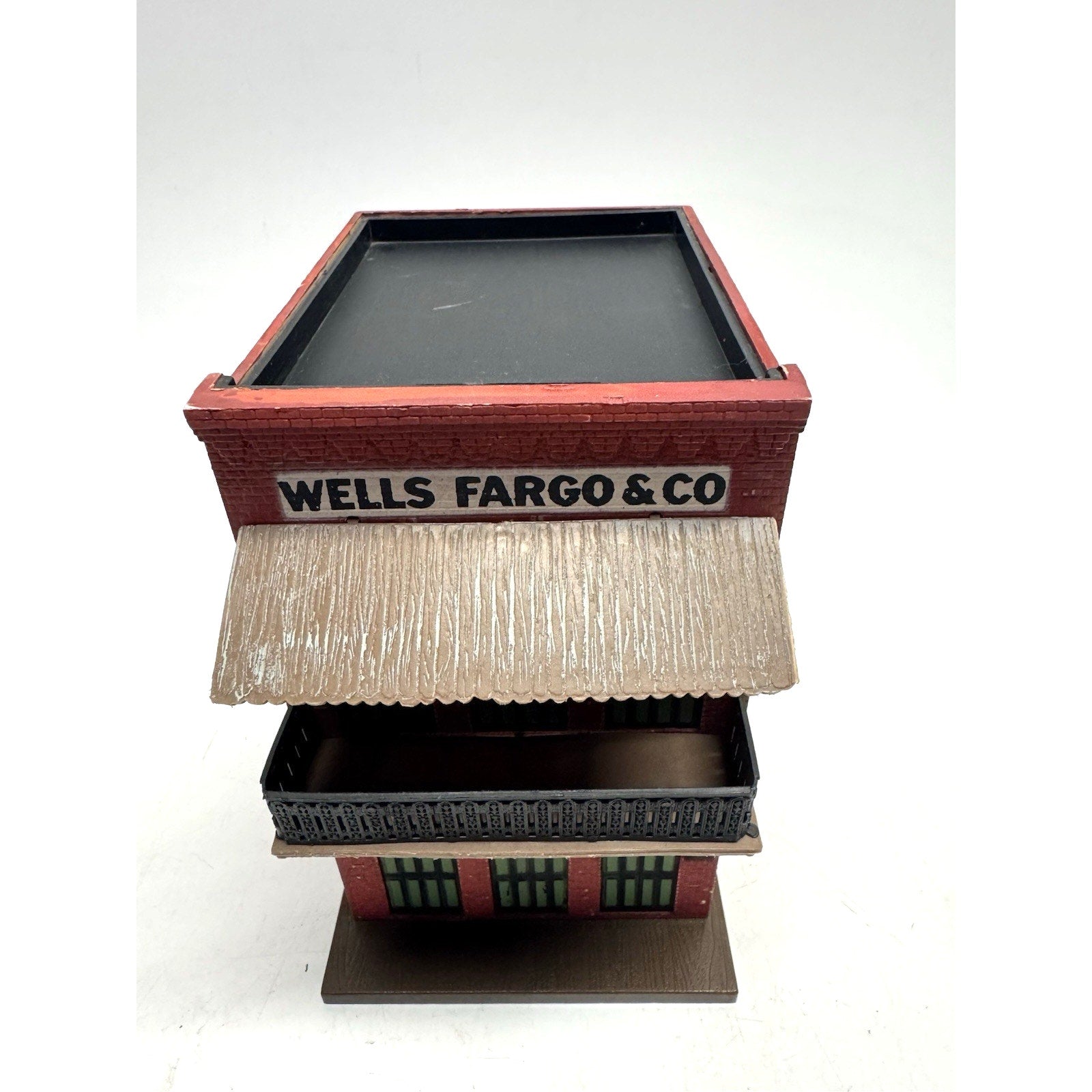 VINTAGE WELLS FARGO Express Building Toy Coin Bank Made in Hong Kong