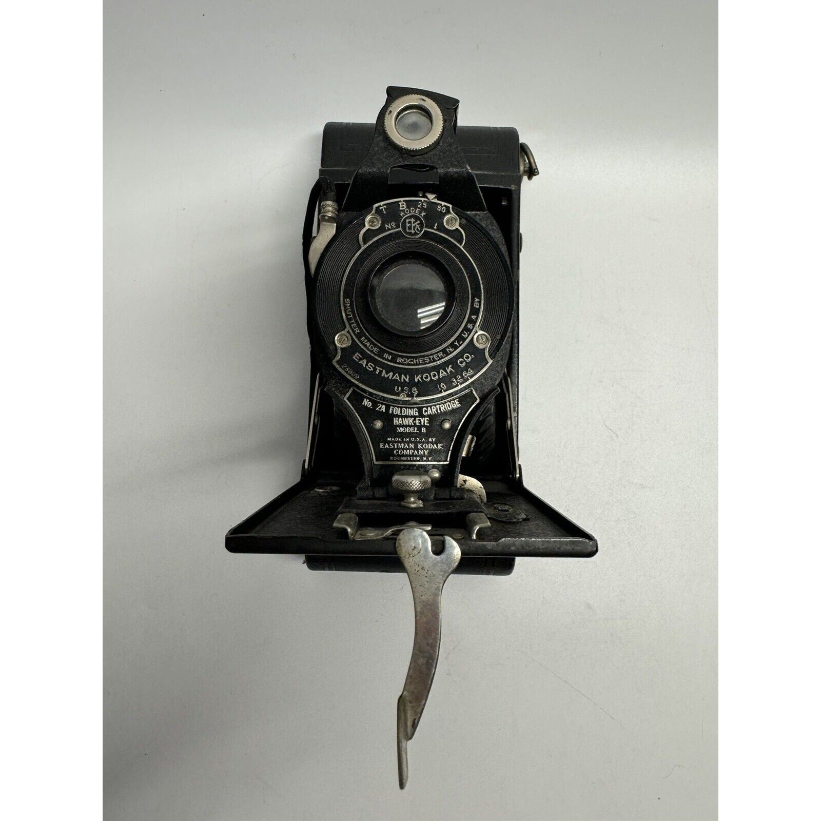VINTAGE Kodak No 2A Folding Rainbow Hawk-Eye Model B camera 1931 to 1933