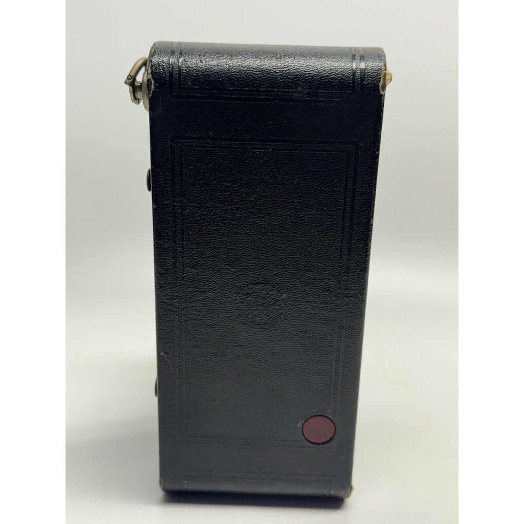 VINTAGE Kodak No 2A Folding Rainbow Hawk-Eye Model B camera 1931 to 1933