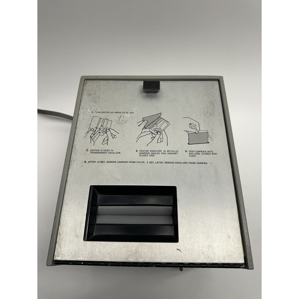 Vintage RARE Polaroid ID-2 Land Identification System Photo ID Camera TURNS ON!
