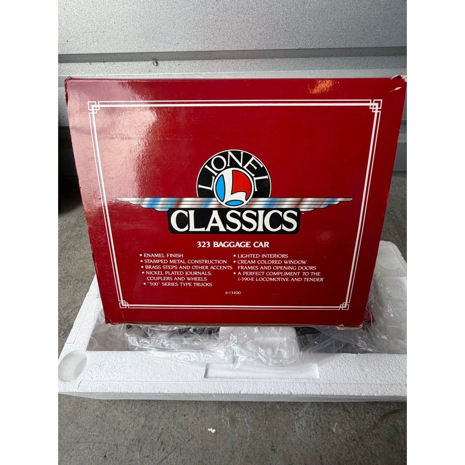 VINTAGE NOS LIONEL CLASSIC STANDARD GAUGE 323 BAGGAGE CAR 6-13400