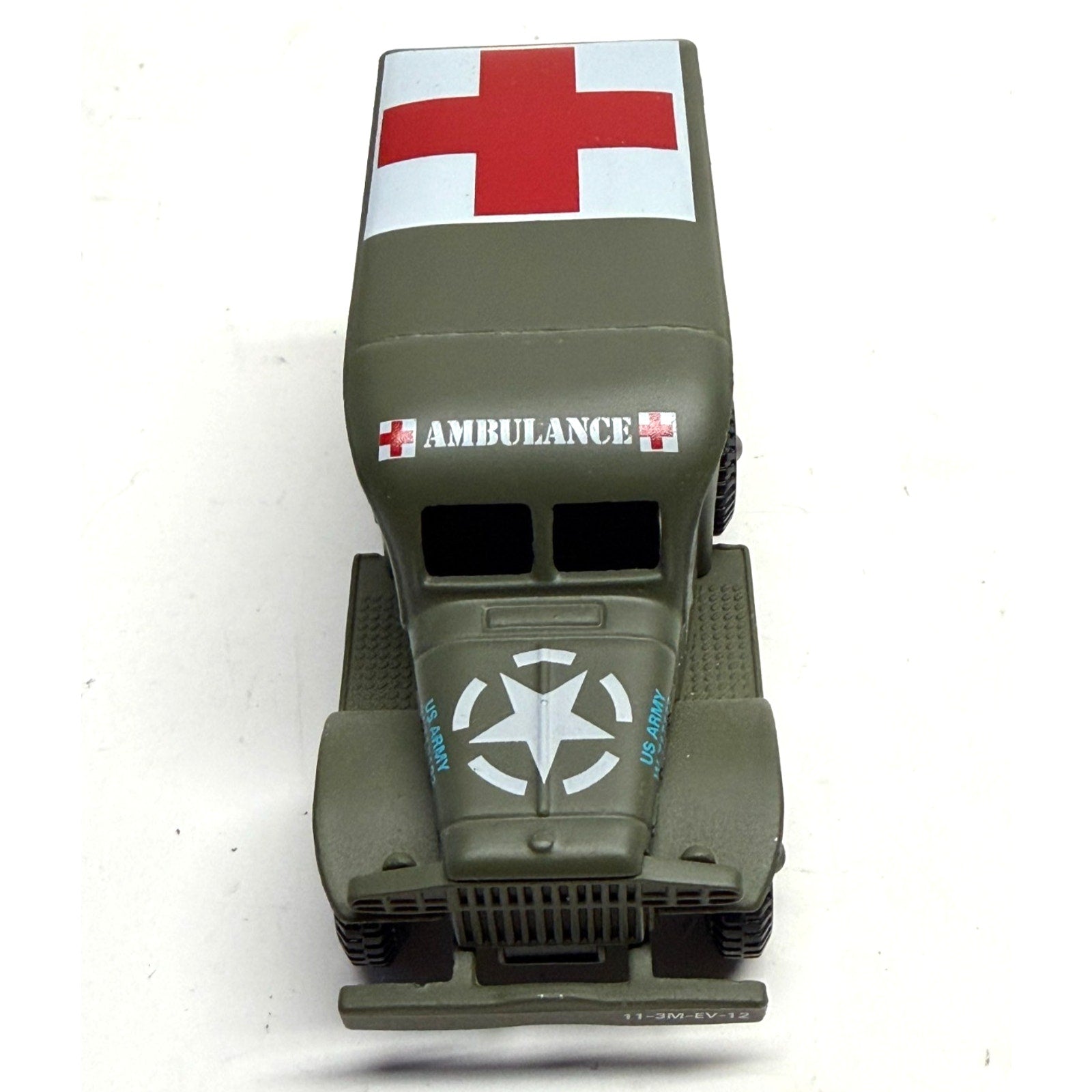 Vintage Lledo Days Gone 1942 Dodge 4x4 U.S. Field Ambulance diecast model
