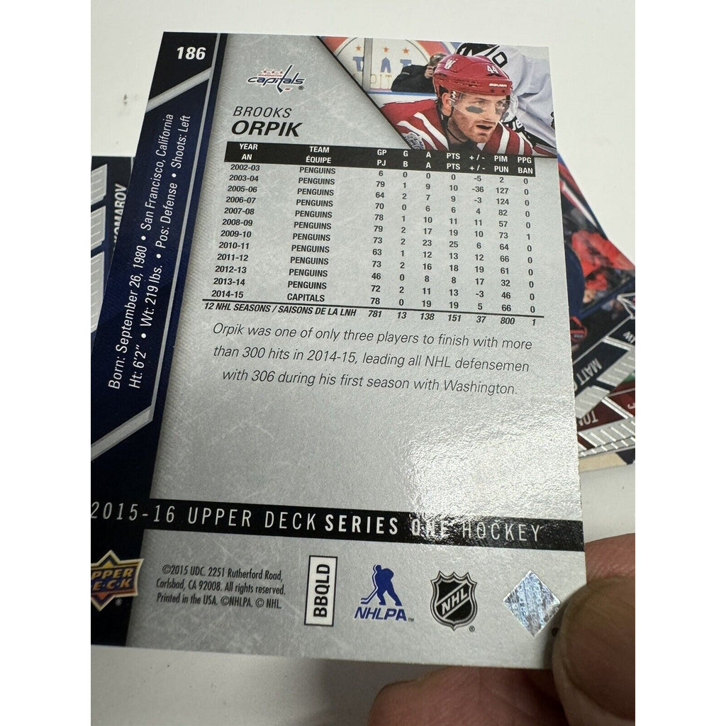 2015-16 Upper Deck Hockey Series 1 one Hobby Box : 178 Cards