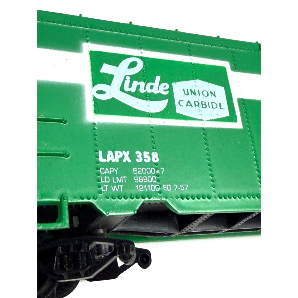 Vintage HO Scale Life-Like 40' Boxcar Linde Union Carbide LAPX 358 Green