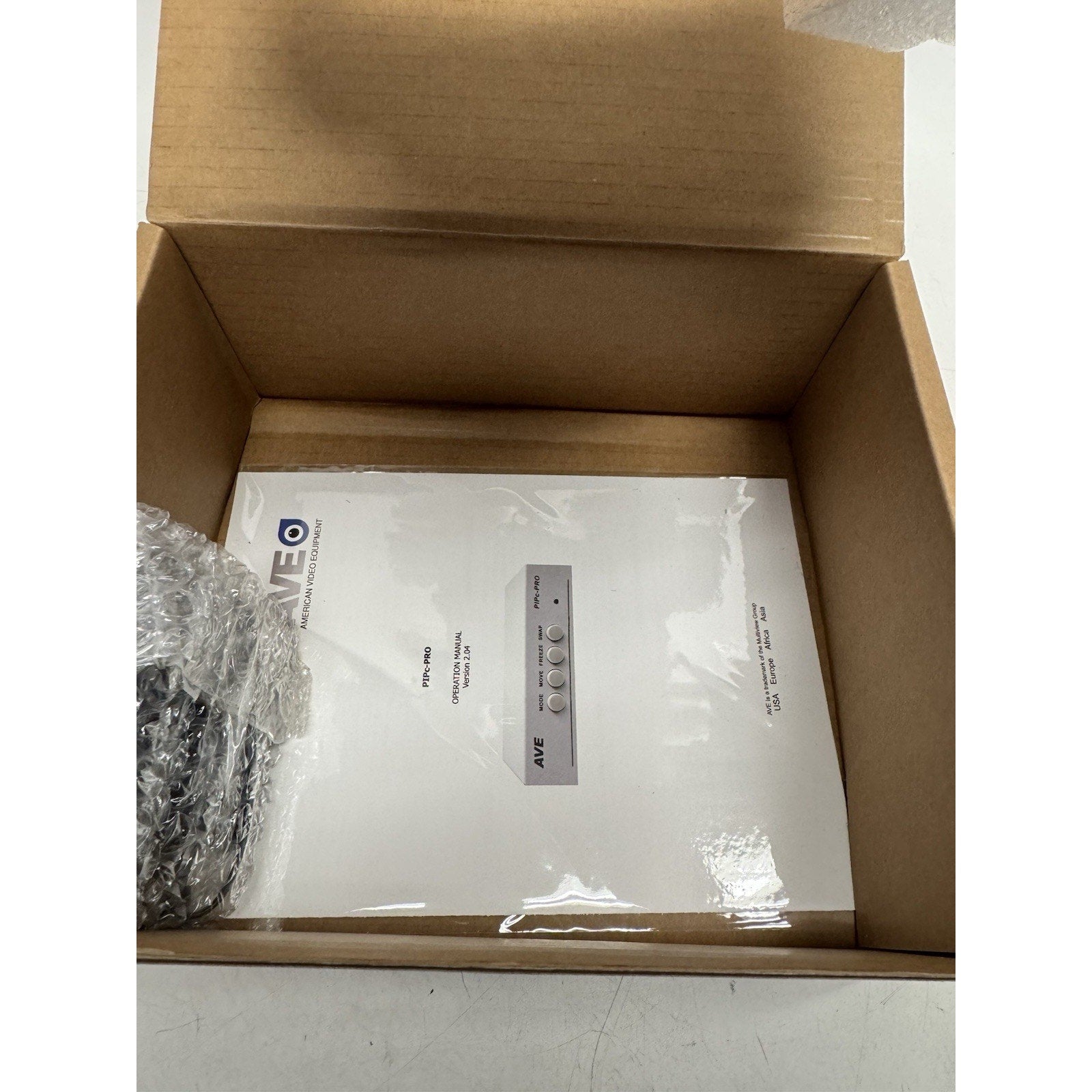 SEALED NEW AVE PIPc-Pro Picture-in-Picture Screen Splitter BNC