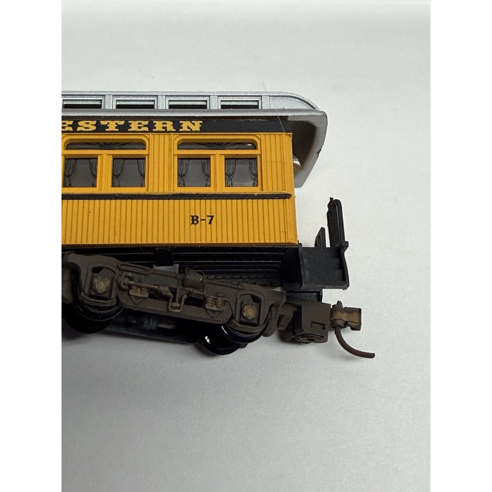 Vintage NOS N Roundhouse 85404 34' Overton Business D&RGW