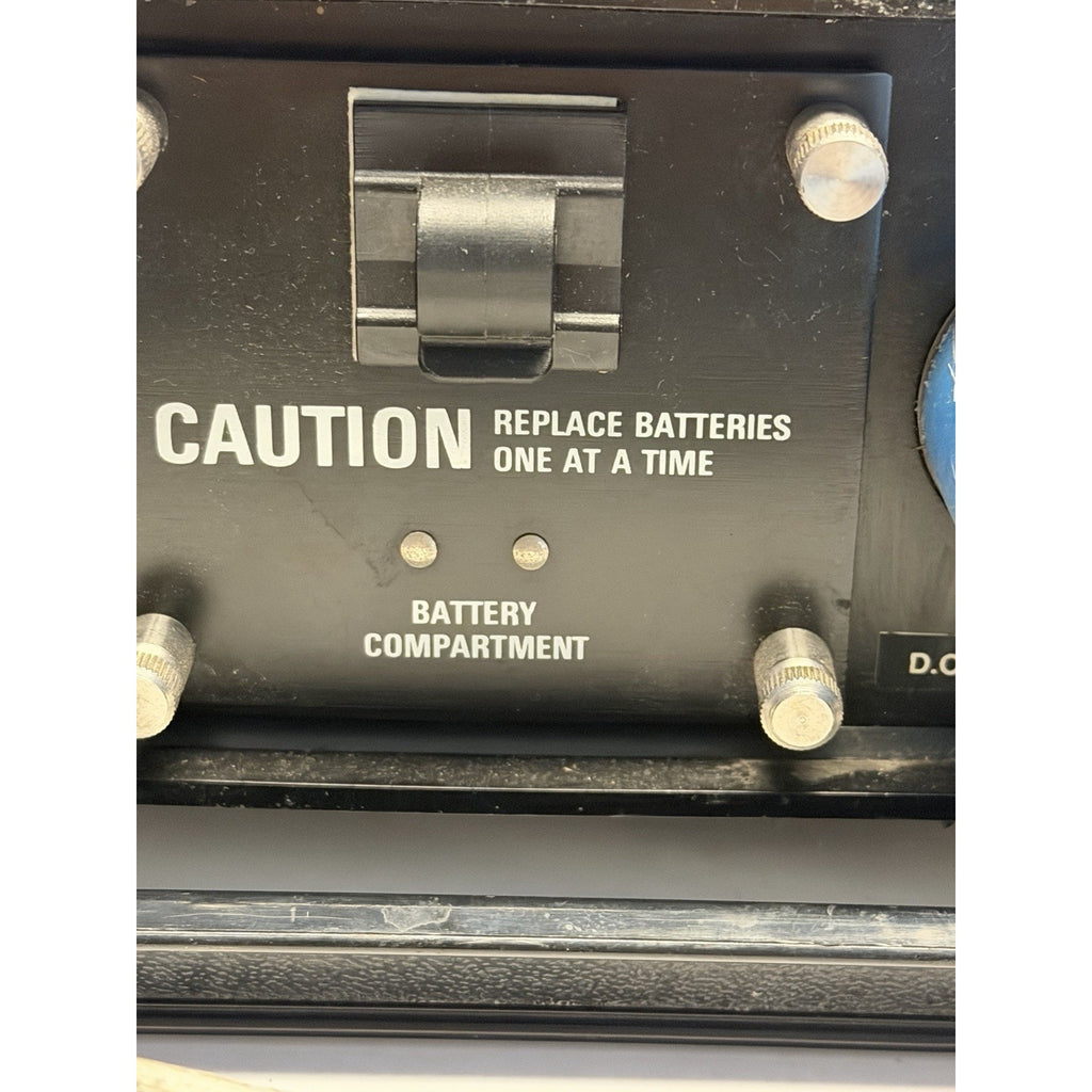 NESTER INSTRUMENTS OXYGEN METER MODEL 8500