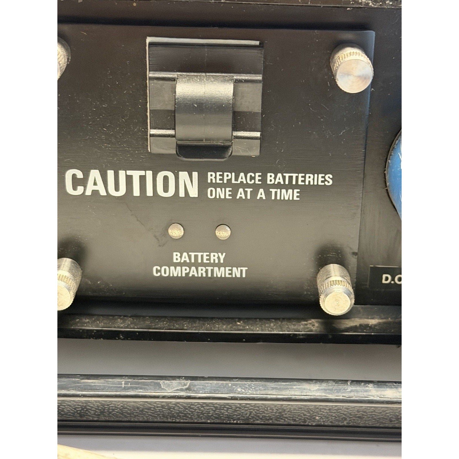 NESTER INSTRUMENTS OXYGEN METER MODEL 8500