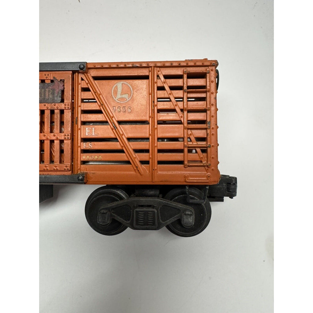 VINTAGE Lionel Operating 3656 Stockyard Working Set W/Car, Cows, Manual