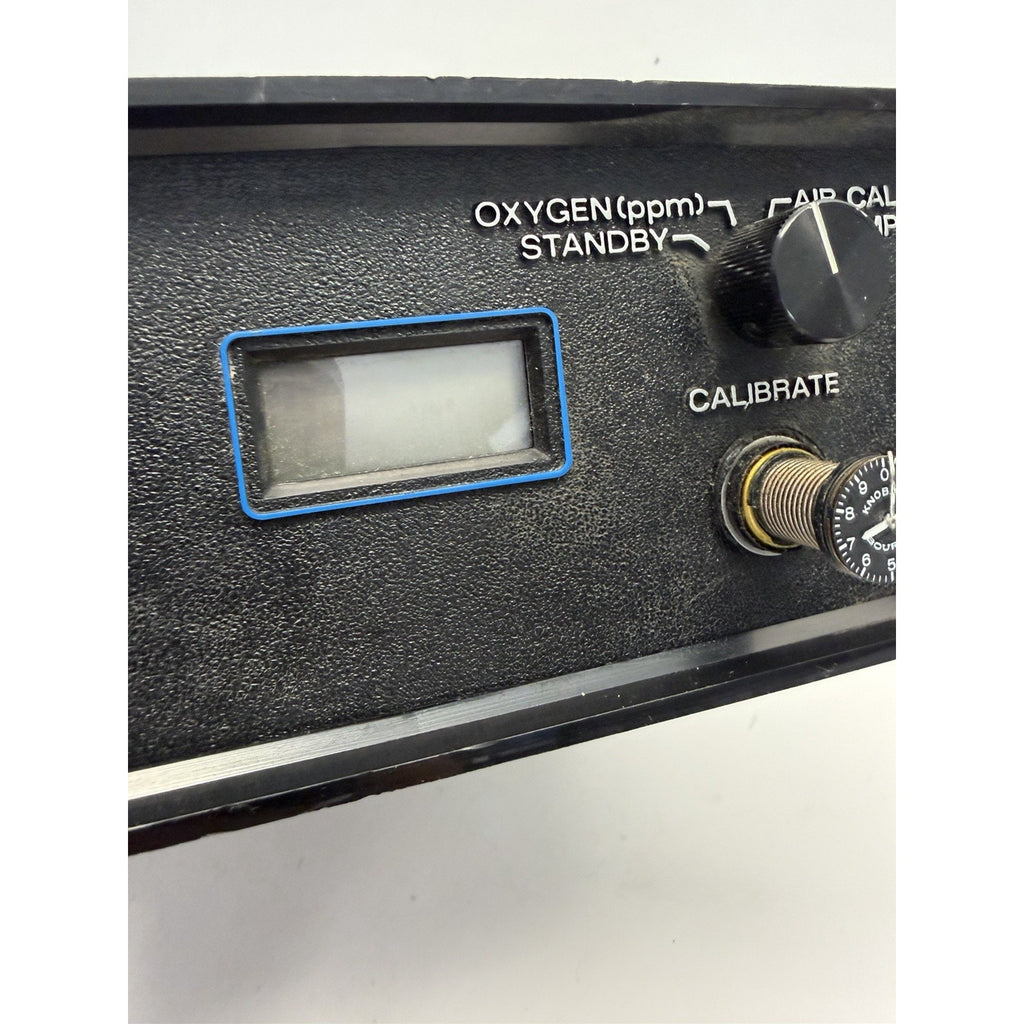 NESTER INSTRUMENTS OXYGEN METER MODEL 8500