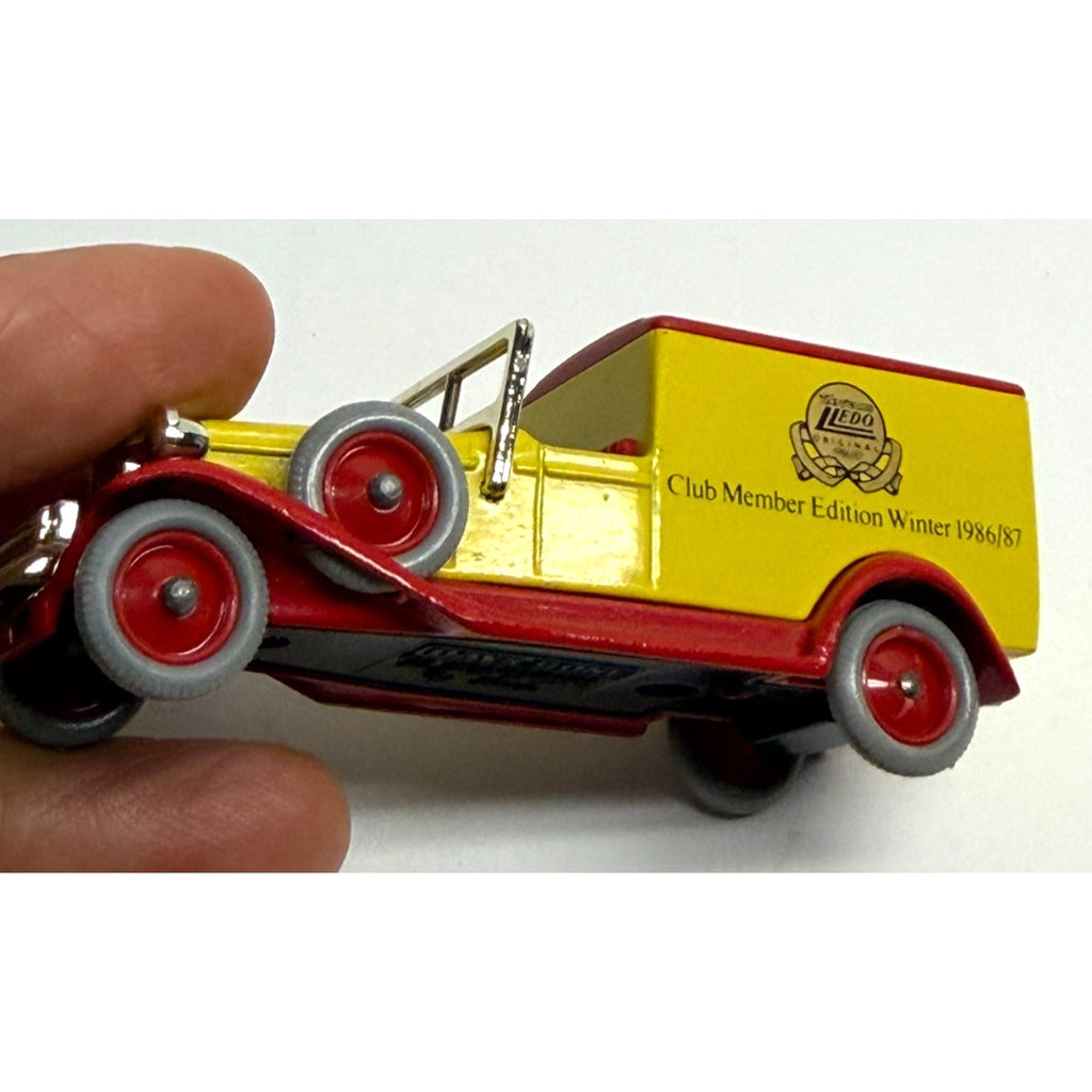 Vintage LLEDO DIE CAST CLUB MEMBERS VAN ( WINTER 1986/7)