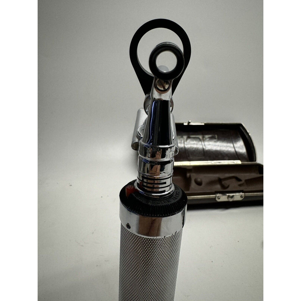 VINTAGE Welch Allyn Operating Otoscope Ophthalmoscope Set Plugin Handle