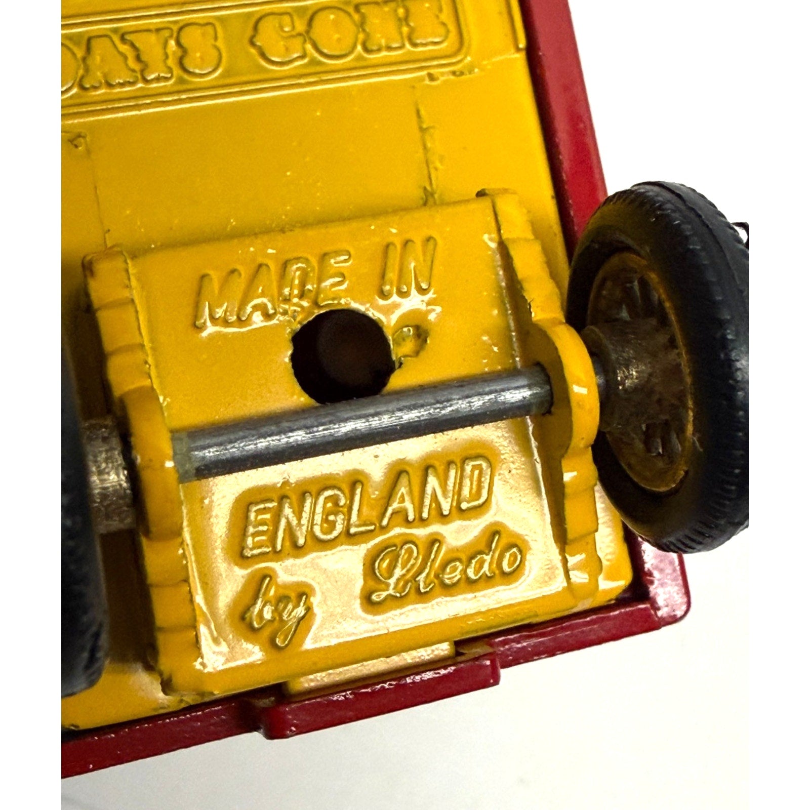 VTG LLEDO DAYS GONE DG2. MILK FLOAT. W CLIFFORD AND SONS. 1983