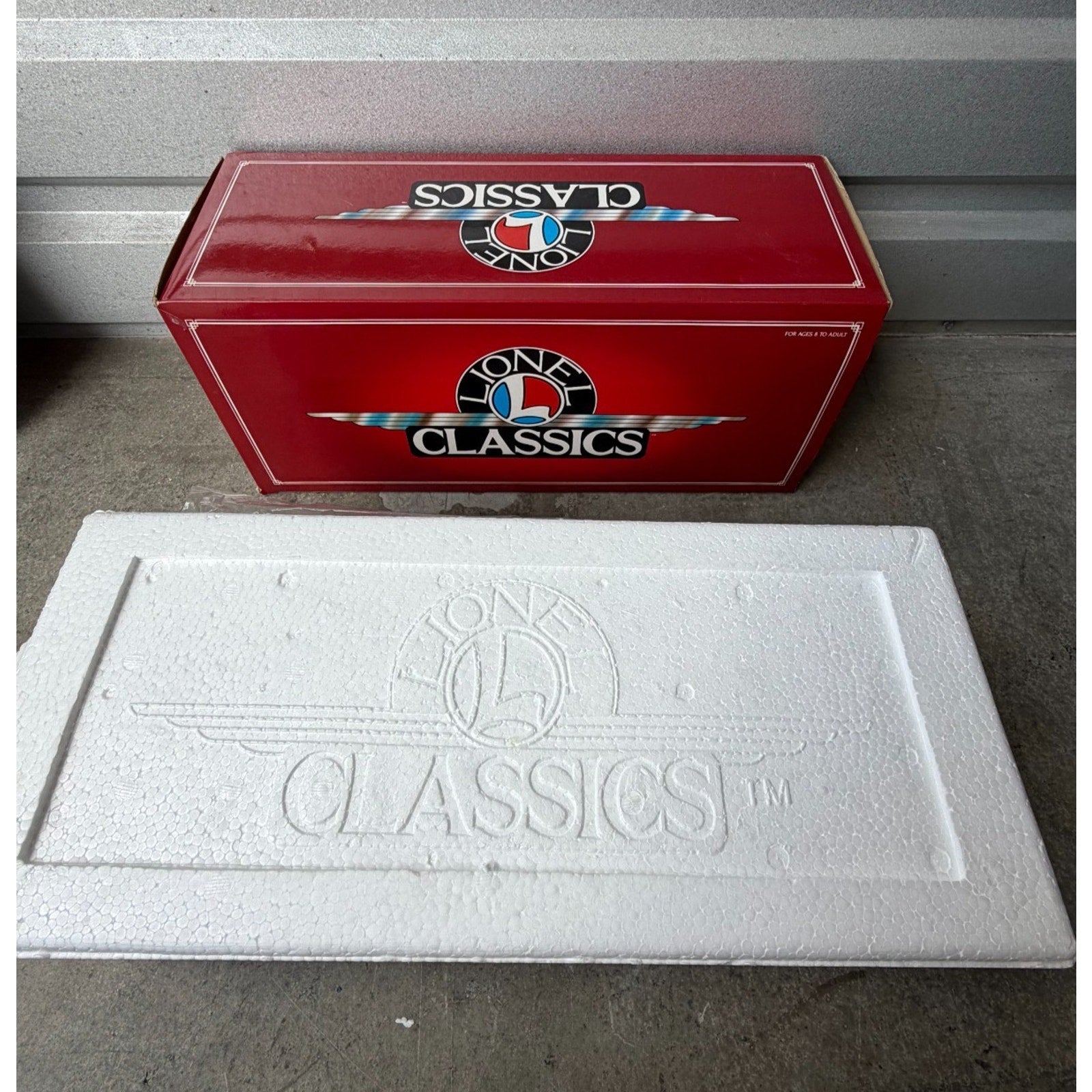 VINTAGE NOS LIONEL CLASSIC STANDARD GAUGE 323 BAGGAGE CAR 6-13400
