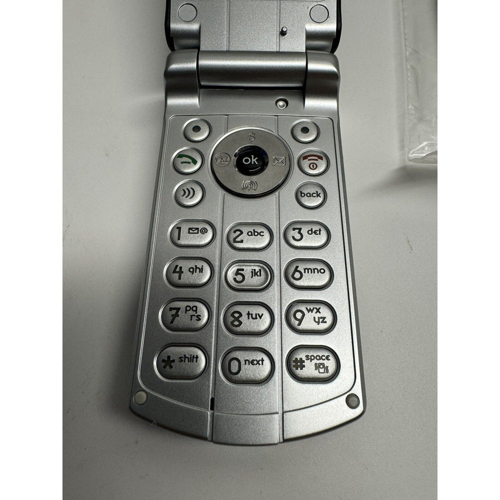 VINTAGE NOS Kyocera MARBL / Marble K127 - ( Virgin Mobile ) Cellular Flip Phone