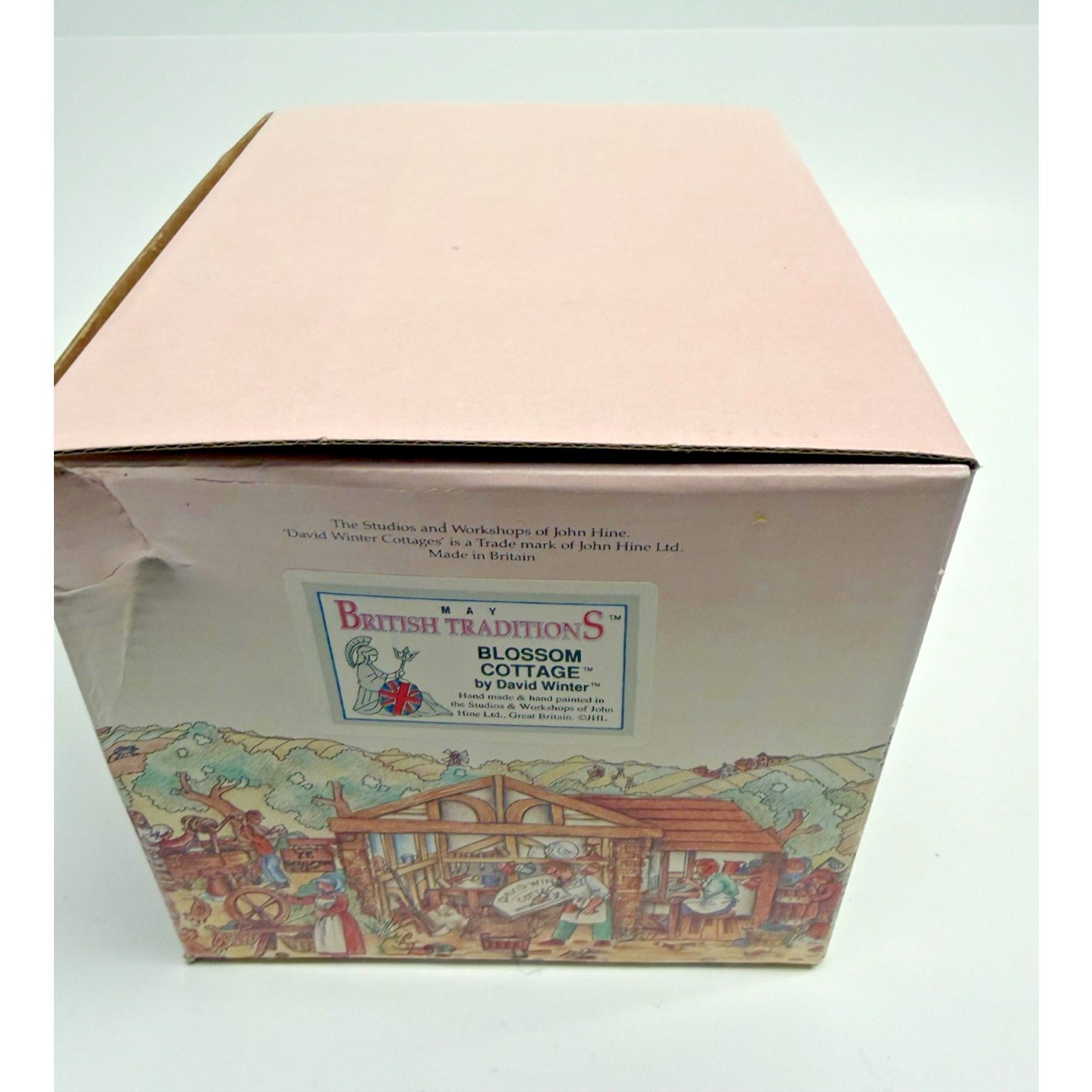 Vintage David Winter British Traditions May "Blossom Cottage" 1989 Brand New