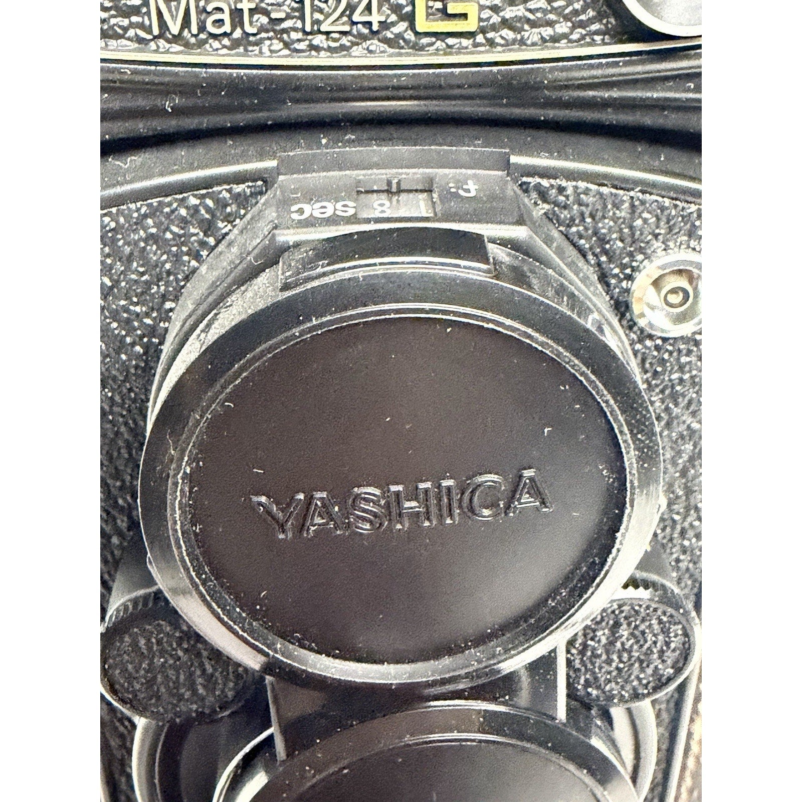 VINTAGE Yashica Mat 124 G Medium Format TLR With Case ~~ Pristine Condition