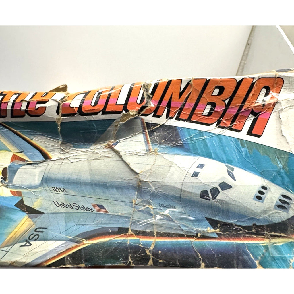 VINTAGE NOS Space Shuttle Columbia No.4702 By Revell Sealed inside SCALE 1/72