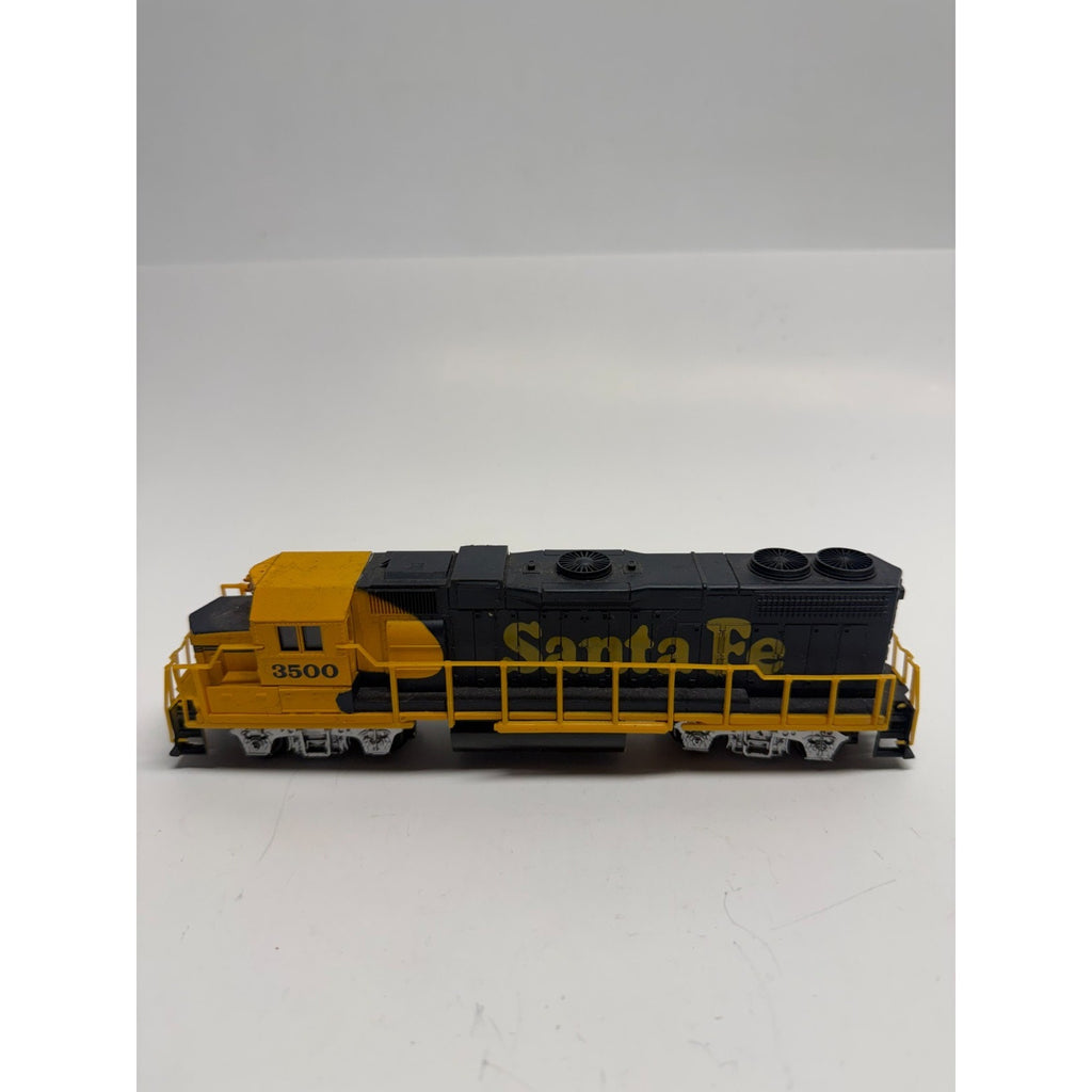 VTG HO Life-Like GP38-2 #3500 Santa Fe Powered Diesel Locomotive, Untested