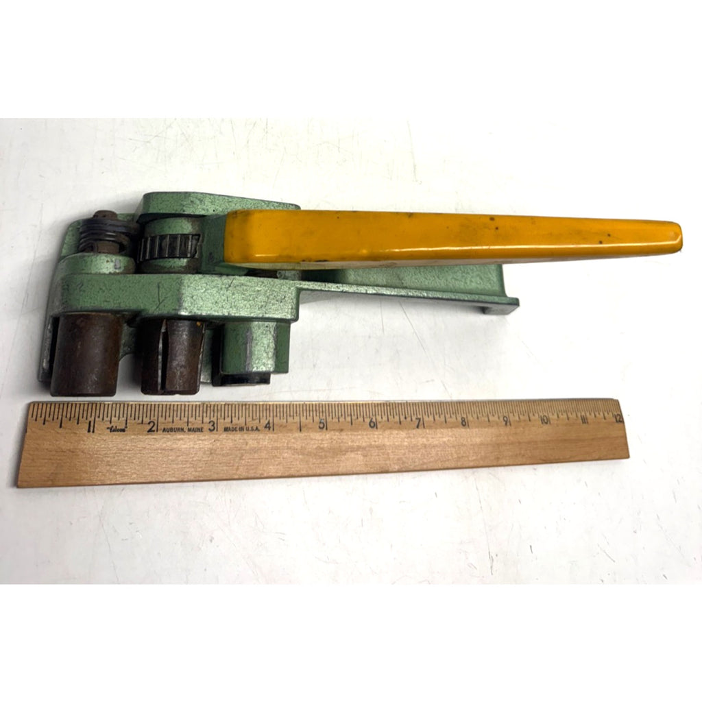 Vintage Nifty Products S1100T 1/2 Heavy Duty Polypropylene Strapping Tensioner.