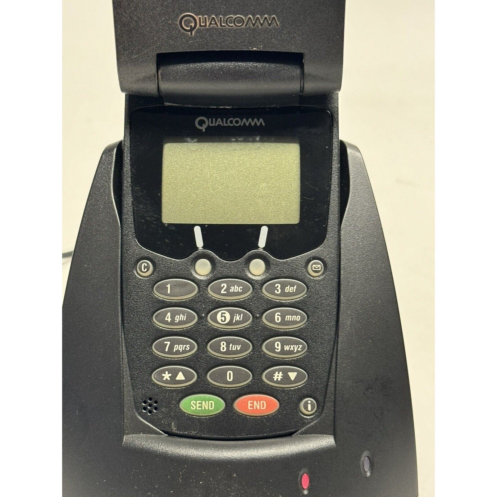 VINTAGE RARE QUALCOMM AIRTOUCH FOLDING CELL PHONE FOR PARTS