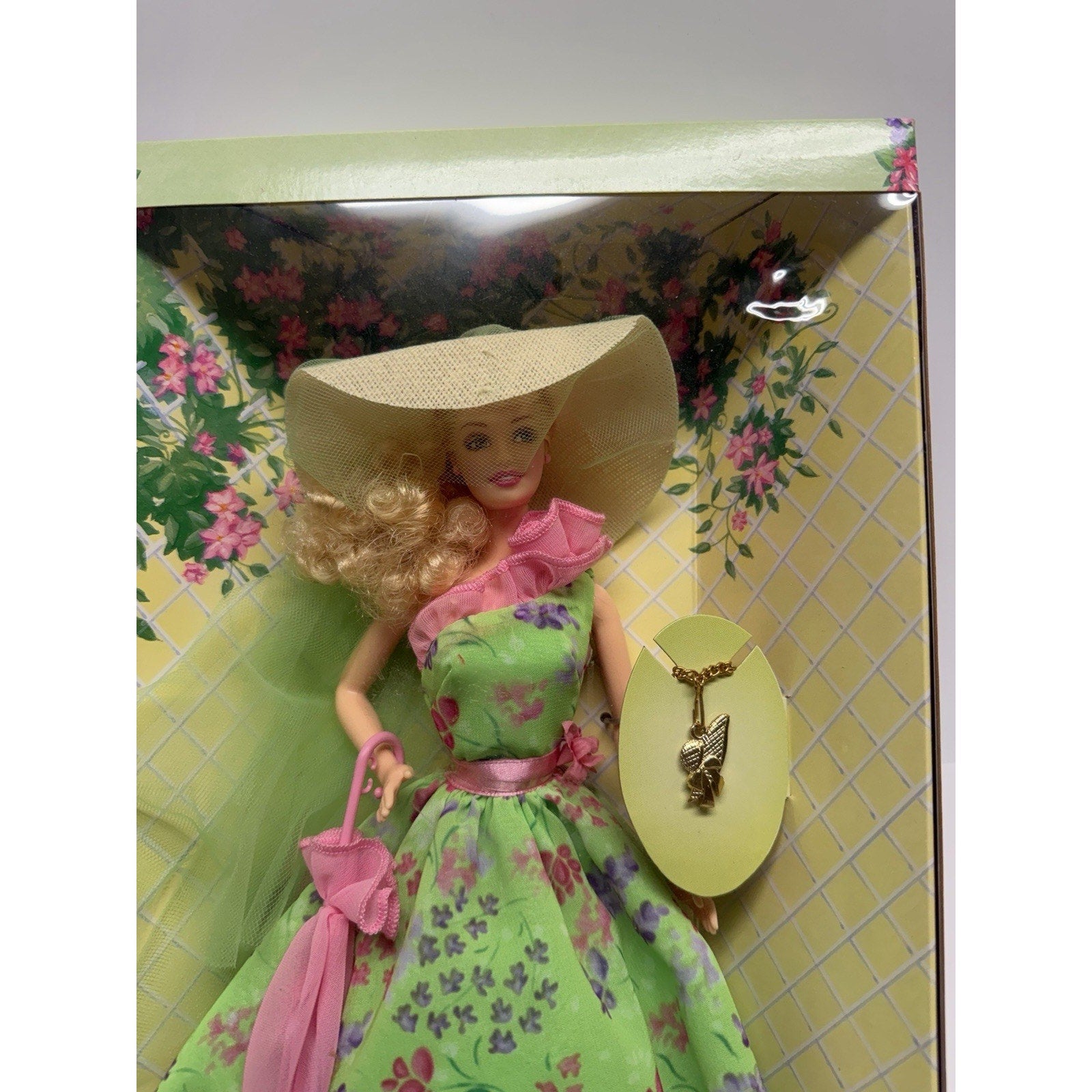 VTG NOS Simply Charming Barbie Doll Blonde Special Edition 2001 Mattel 54241
