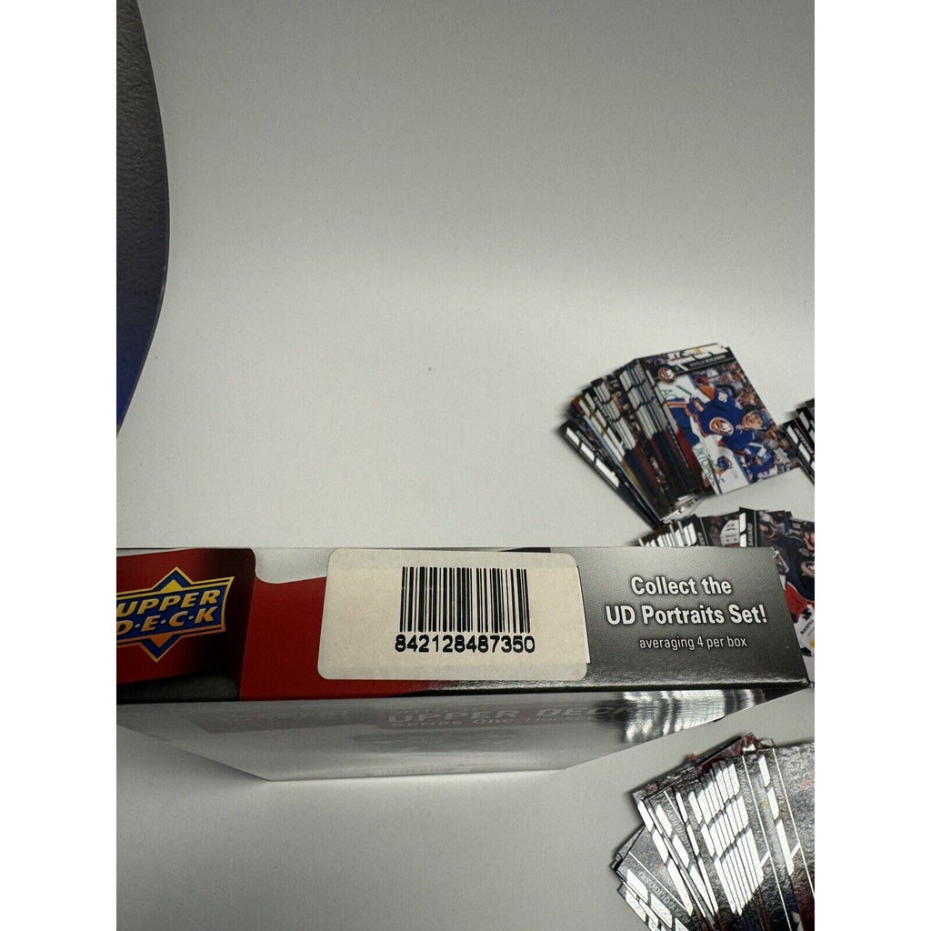 2015-16 Upper Deck Hockey Series 1 one Hobby Box : 173 Cards