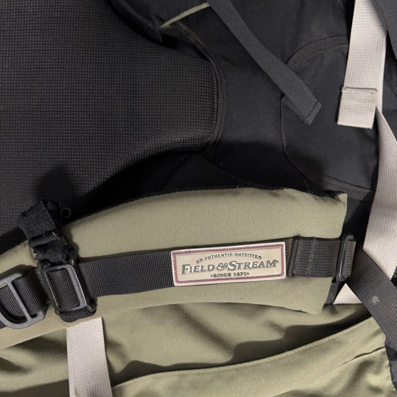 VINTAGE Field & Stream Internal Frame Backpack Hiking/Camping