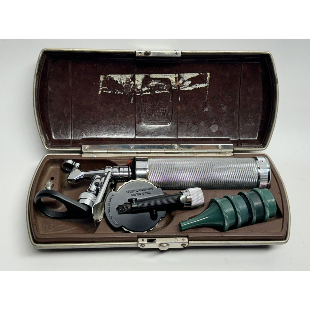VINTAGE Welch Allyn Operating Otoscope Ophthalmoscope Set Plugin Handle