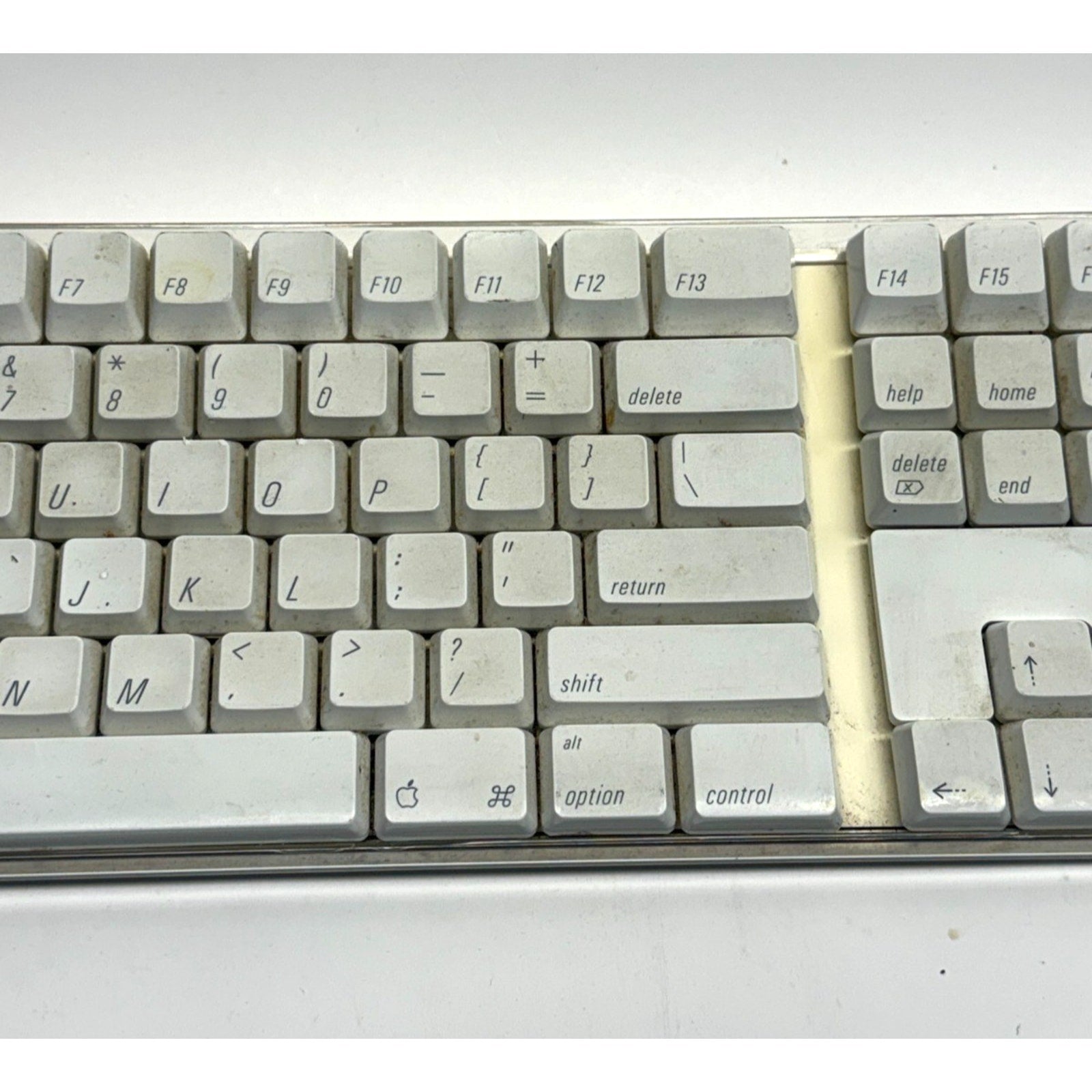 VTG Apple Wireless Keyboard First Generation (A1016) -Untested