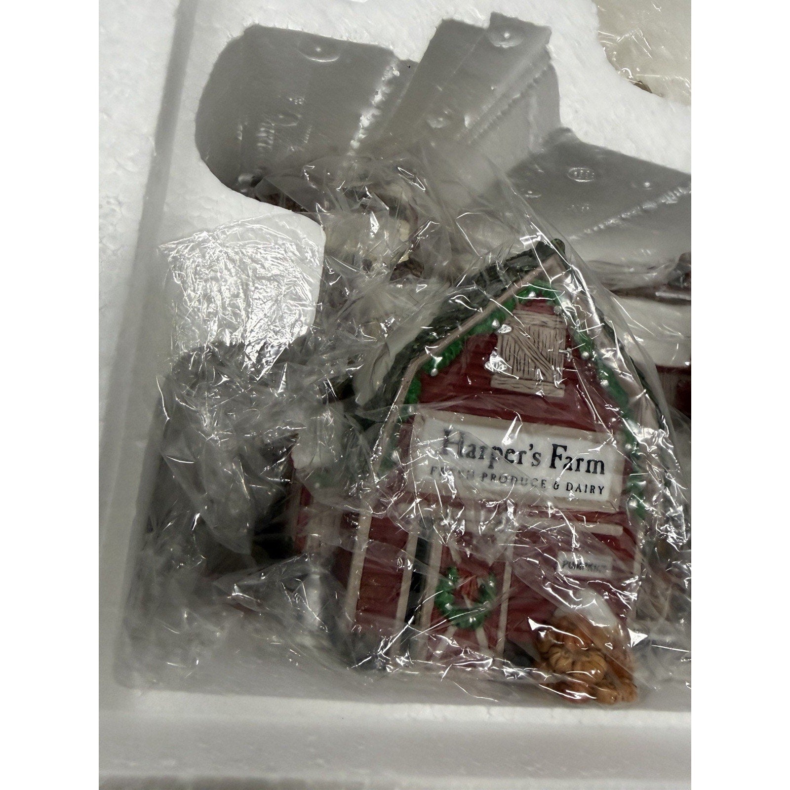 VTG NOS Department 56 Harper’s Farm New England Christmas Village Series 56605
