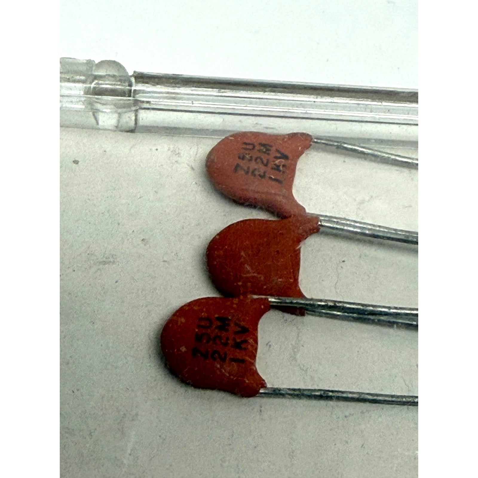 Vintage Sprague 5GA-Q22 Ceramic Disc Capacitor .000022uF 1000V NOS