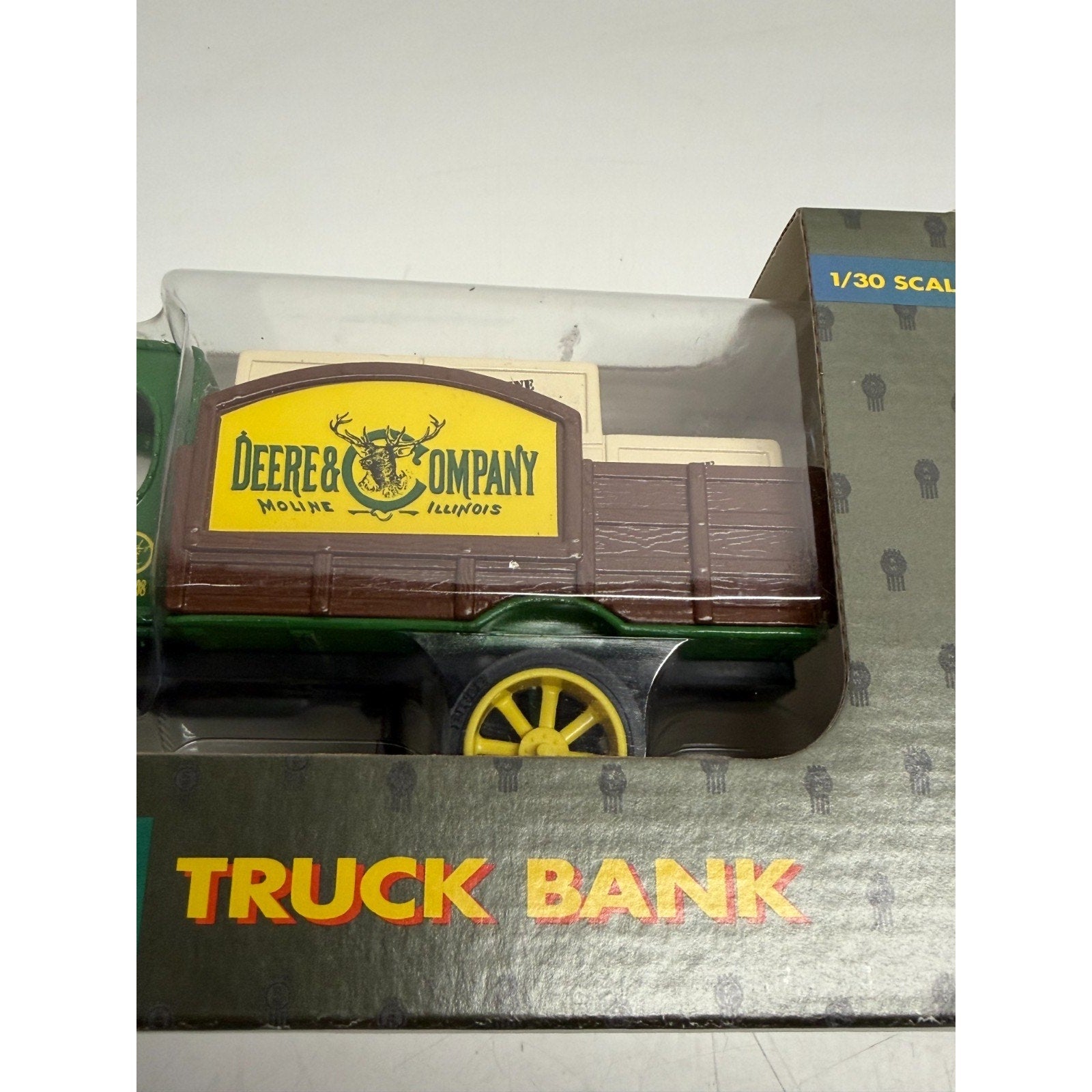 Vintage ERTL 1925 Kenworth Truck Bank John Deere & Company Die Cast Metal #5689