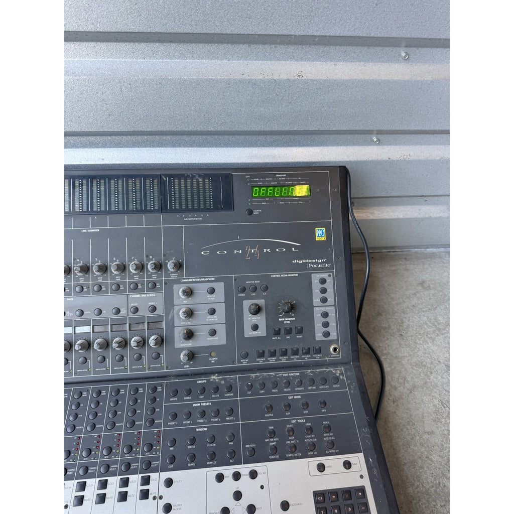 Digidesign Focusrite MC124 Control24 Protools Professional Mixer Console WORKS!