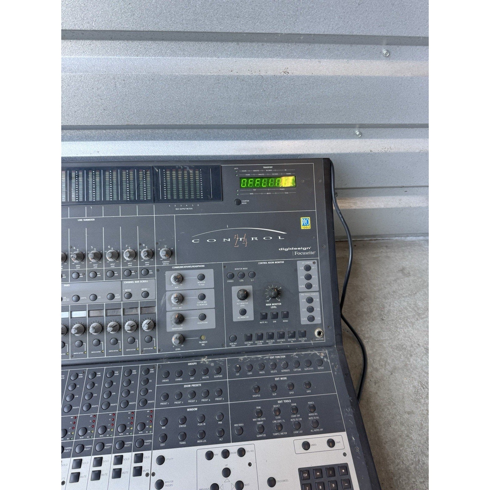 Digidesign Focusrite MC124 Control24 Protools Professional Mixer Console WORKS!