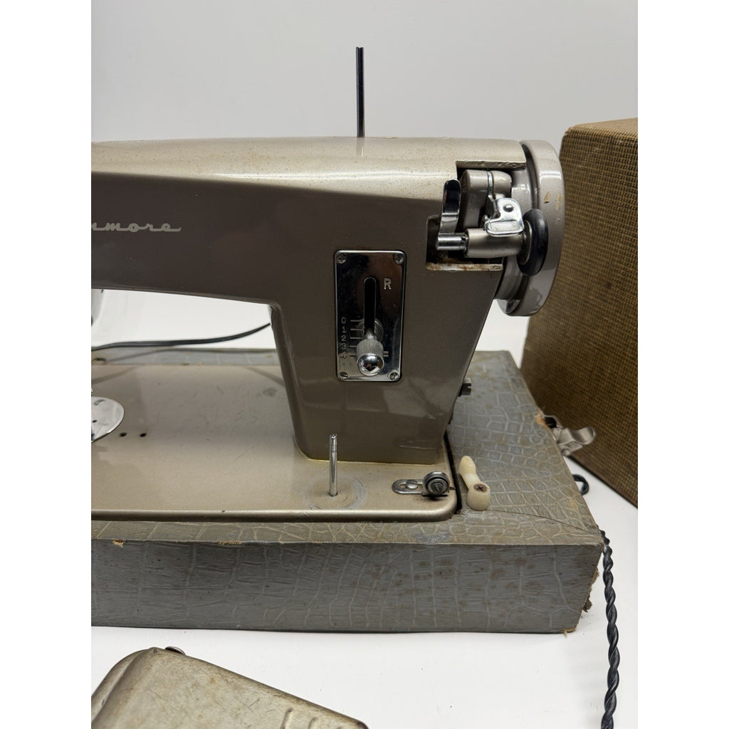 VINTAGE 1960s Kenmore Model 148.280 Sewing Machine w/ Foot Pedal - WORKS GREAT !