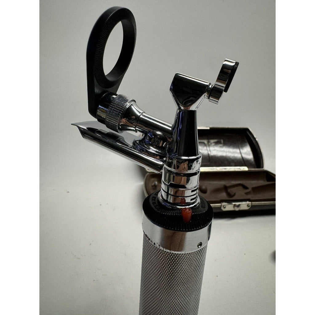 VINTAGE Welch Allyn Operating Otoscope Ophthalmoscope Set Plugin Handle