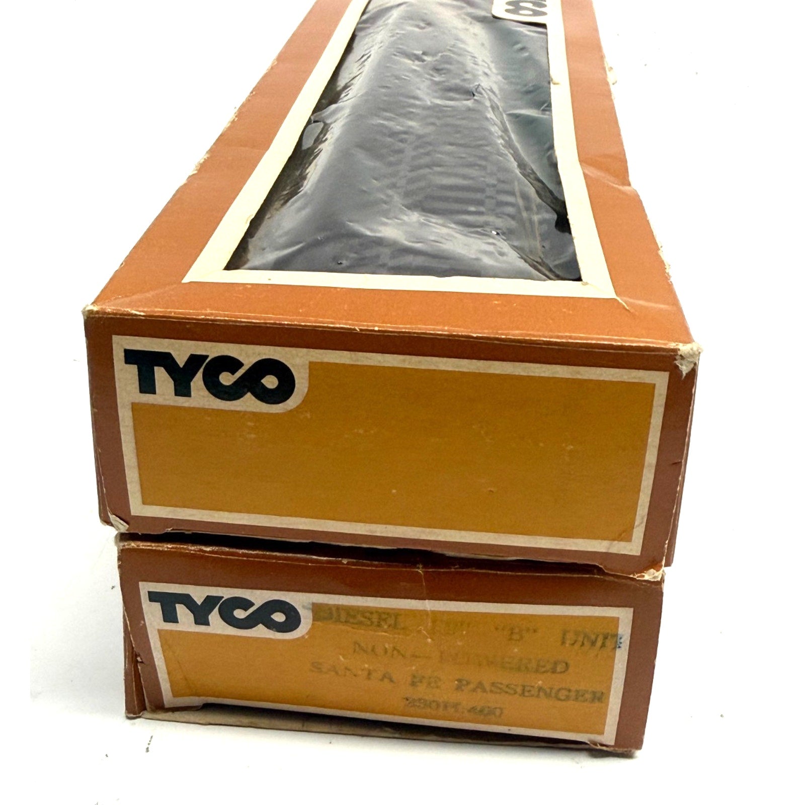 Vintage lot of 2 Tyco HO Scale Electric Train Track - Uncoupling / Rerailer